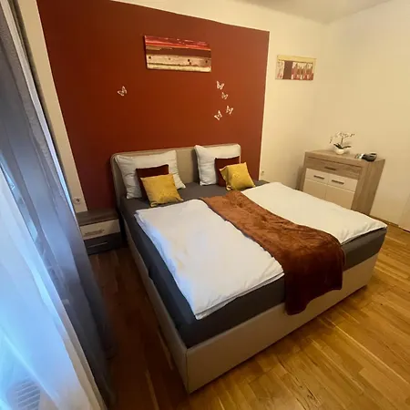 Sonja * Villach